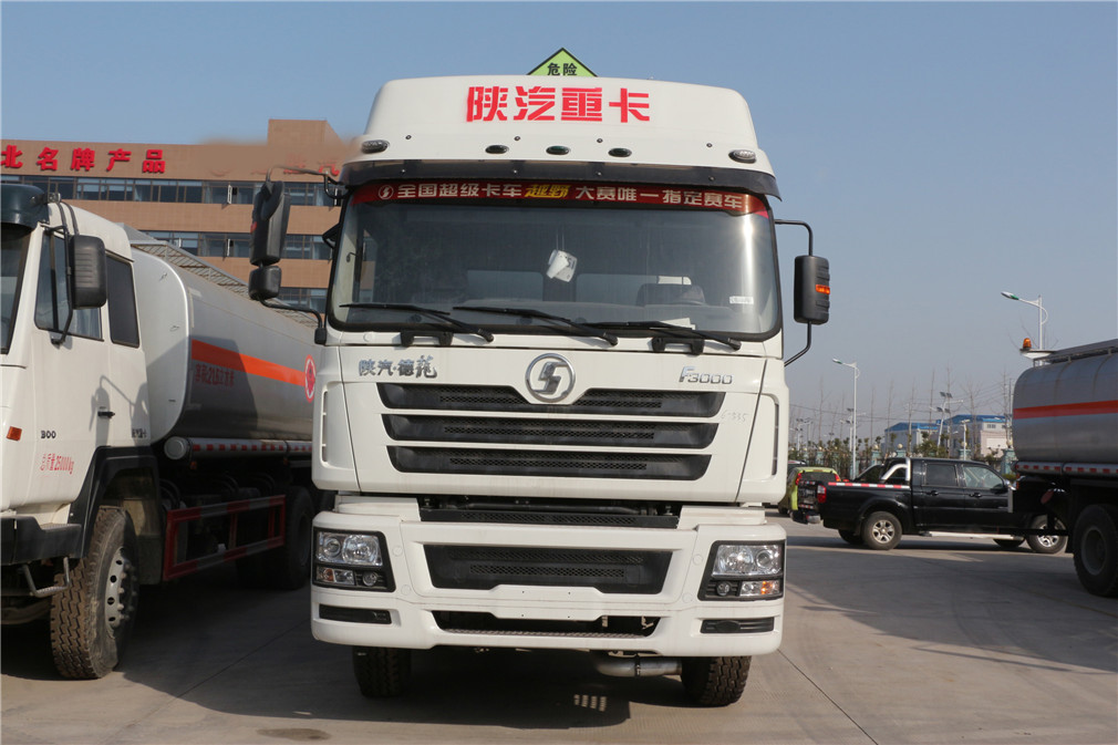 陜汽德龍前四后八【34立方】運油車