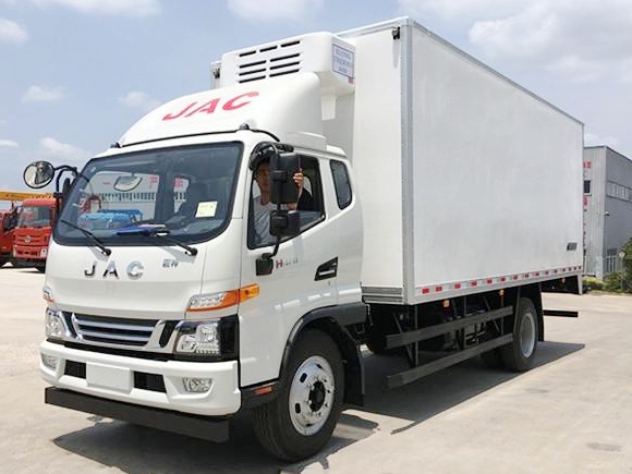 (廂長6.2米)江淮駿鈴一排半冷藏車