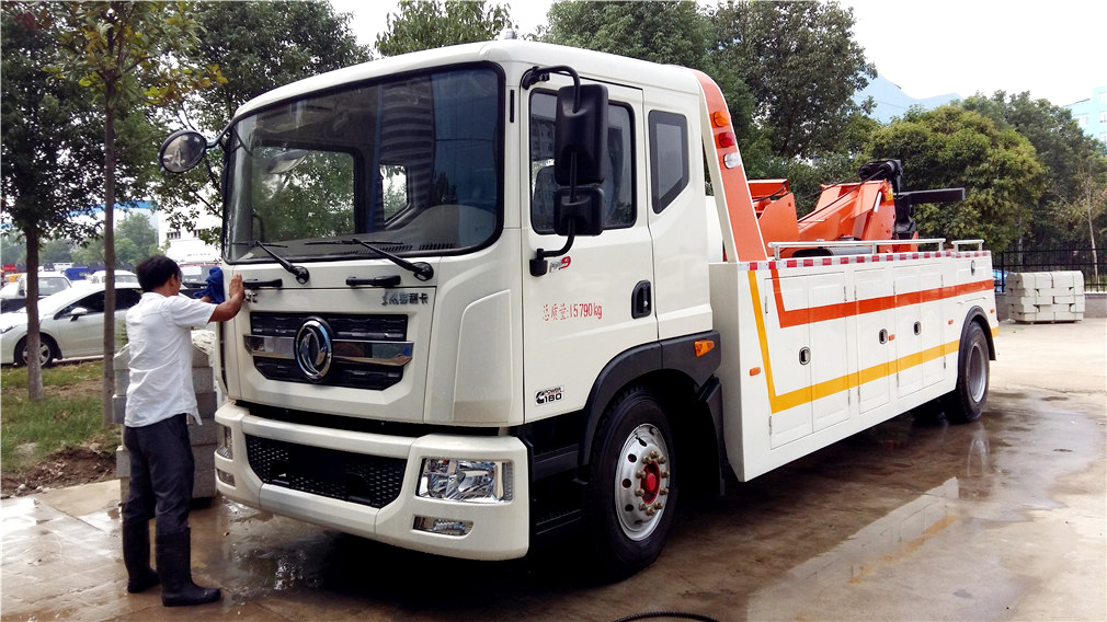 【一拖一】東風D9清障車