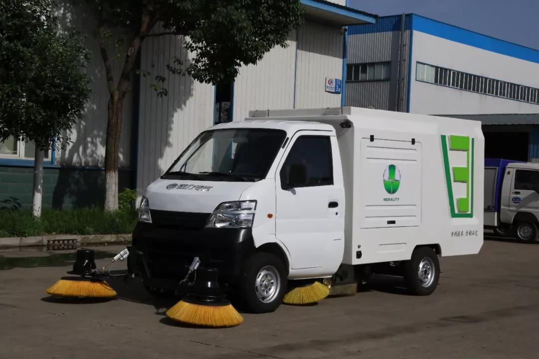 為國家電網提供一流產品，程力新能源人工智能搶險救援車首批訂單圓滿交車