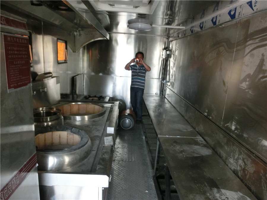 (廂長5.2米)東風D7 餐車