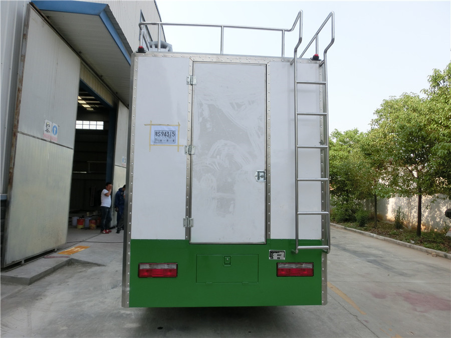 (廂長5.2米)東風D7 餐車