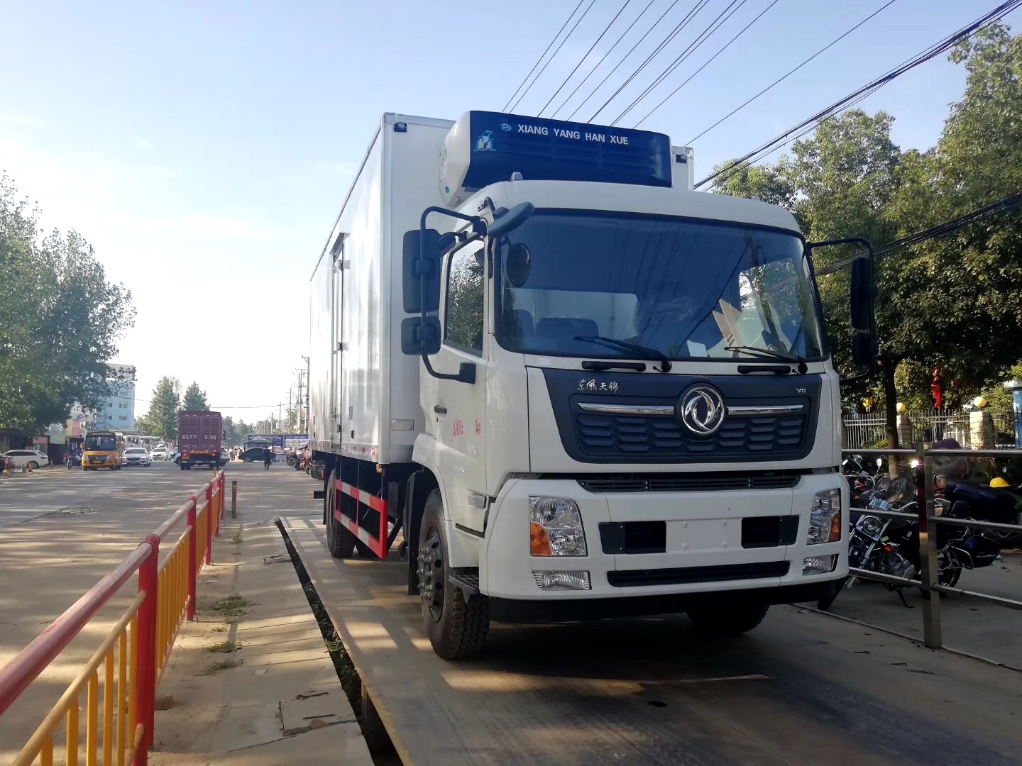 (廂長6.6米)東風(fēng)天錦冷藏車