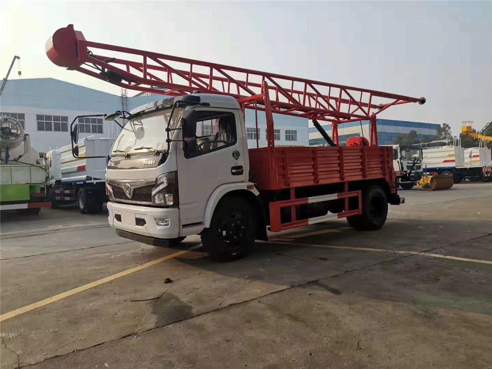 鉆機(jī)車