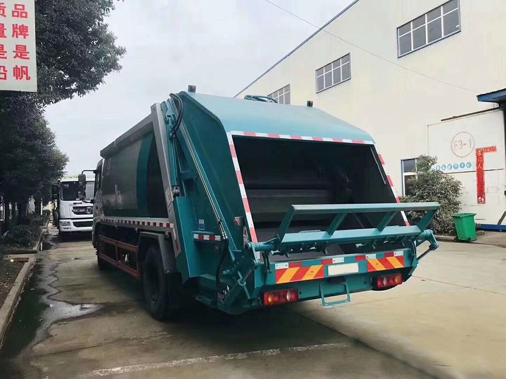國(guó)六【5+10方】東風(fēng)天錦 分撿垃圾車(chē)