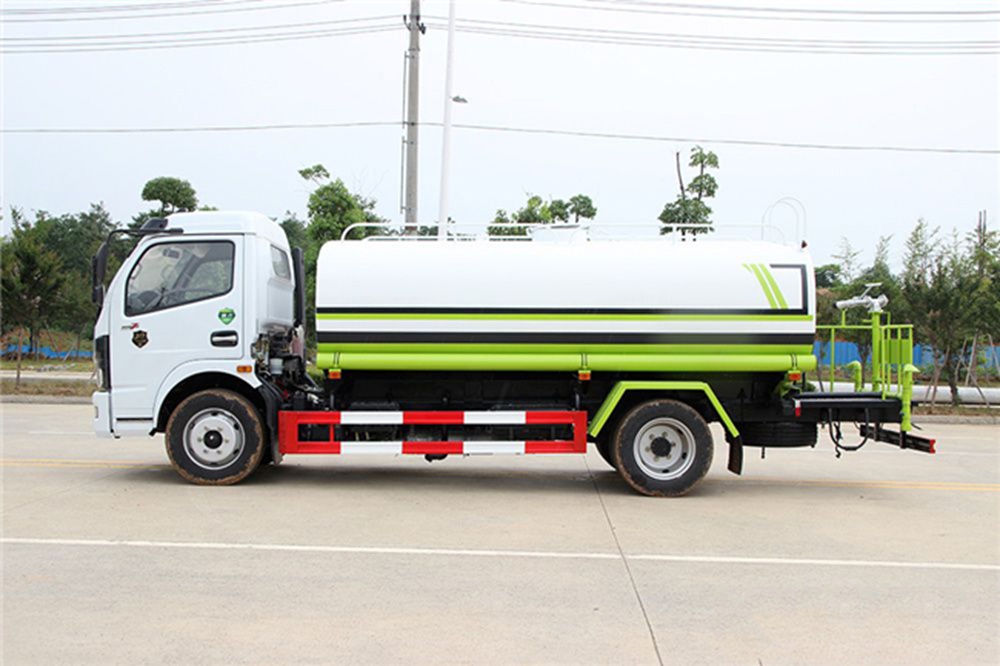 國六【9立方】東風D7 灑水車